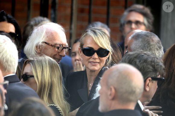 Laeticia Hallyday - Sortie des obsèques de Nadia Farès en l'église Saint-Jean-de-Montmartre à Paris, le 24 avril 2026. N.Farès est décédée le 17 avril 2026 quelques jours après un "incident cardiaque" survenu le 12 avril 2026 dans la piscine du complexe sportif, Blanche (9ème).