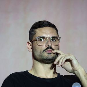 Un jubilé sera organisé en son honneur à la piscine de Saint-Denis le samedi 15 août 2026

Florent Manaudou en conférence lors du 49ème Congrès Sélectour à l'hôtel Grand Hyatt à Doha au Qatar. Le 28 novembre 2024
Crédit : PsnewZ / Bestimage