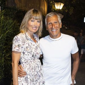 Nagui et sa femme Mélanie Page lors du spectacle "Les gros patinent bien" au théâtre de Verdure lors du 41ème Festival de Ramatuelle ( qui fête ses 40 ans) le 10 août 2025. Création d'Olivier Martin-Salvan et Pierre Guillois, Molière du meilleur spectacle de théâtre public en 2022, au Théâtre de Verdure.

© Cyril Bruneau / Bestimage