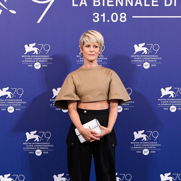 Marina Foïs au photocall du film "La syndicaliste" lors de la 79ème édition du festival international du film de Venise (La Mostra), Italie, le 2 septembre 2022. © SGP/Bestimage