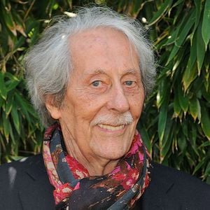 L’actrice y présente "La Fille de Don Quichotte", un spectacle construit autour de la figure de son père, Jean Rochefort.

Jean Rochefort - Jour 10 - Célébrités aux Internationaux de France de tennis de Roland Garros lors du match opposant Jo-Wilfrid Tsonga à Roger Federer le 4 juin 2013. @Jacovides / Agence / Bestimage