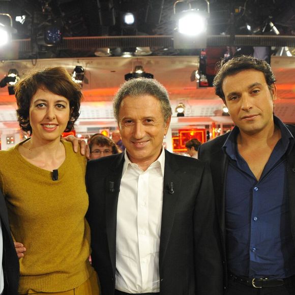 Guillaume de Tonquédec, Valérie Bonneton, Michel Drucker, Bruno Salomone, Isabelle Gélinas — Enregistrement de l'émission Vivement Dimanche diffusée le 13 novembre 2011 — Invité spécial : Gérard Lenorman
AGENCE / BESTIMAGE