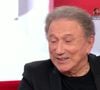 Gilbert Montagné sur le plateau de Vivement dimanche sur France 3.