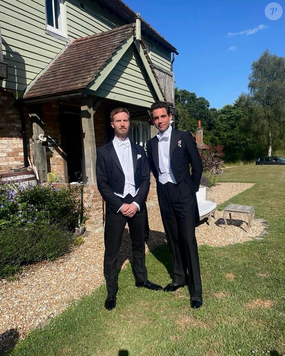 Mika avec son compagnon Andy. Le couple a été invité à un banquet donné par le roi Charles III au château de Windsor en l'honneur de la France.
