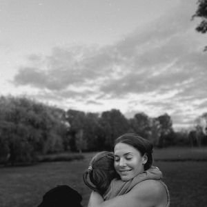 Le couple a quitté la capitale il y a plus de quatre ans.

Natasha Andrews a partagé sur les réseaux sociaux d'attendrissants moments de leur vie au vert.