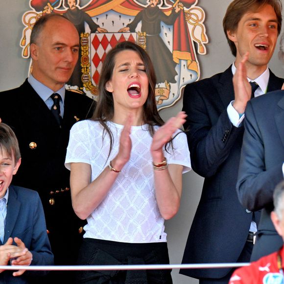 Charlotte Casiraghi et Raphaël Elmaleh, la princesse Alexandra de Hanovre, Ben-Sylvester Strautmann - Le prince Albert II de Monaco et la princesse Charlène de Monaco ne cachent pas leurs joies et leurs émotions en remettant à Charles Leclerc le trophée du  vainqueur du Grand Prix de Formule 1 (F1) de Monaco. Monaco, le 26 mai 2024.
© Bruno Bebert/Bestimage