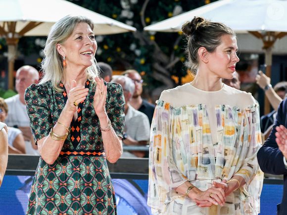 La princesse Caroline de Hanovre et Charlotte Casiraghi lors de la 3ème journée du Jumping International de Monte-Carlo, le 5 juillet 2025. La compétition se déroule sur le port Hercule à Monaco, du 3 juillet au 5 juillet. © Claudia Albuquerque/Bestimage