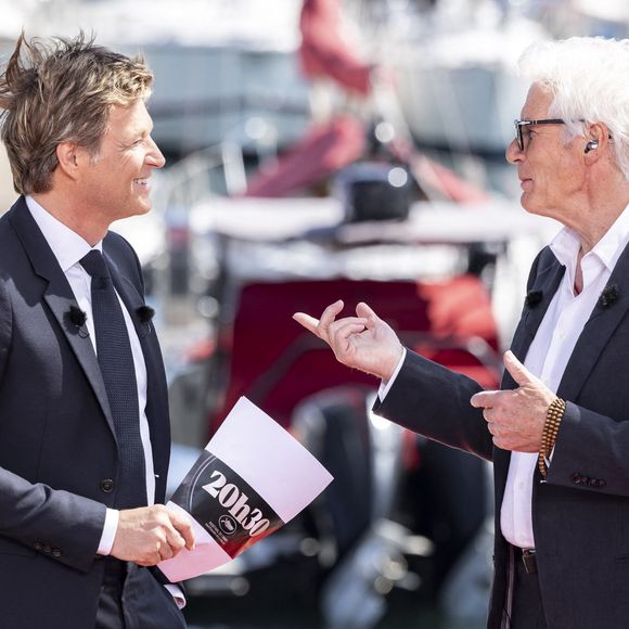 Exclusif - Laurent Delahousse et Richard Gere lors de l'enregistrement du "20h30 le dimanche" (19/05/24) avec Laurent Delahousse lors du 77ème Festival International du Film de Cannes, France, le 17 mai 2024. © Olivier Borde/Bestimage