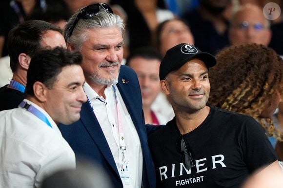 Tony Parker, Thomas Pesquet et David Douillet sont aperçus lors de la demi-finale de judo féminin +78kg pendant les Jeux Olympiques d'été de Paris 2024 à l'Arena du Champs de Mars, à Paris, France, le 2 août 2024. Photo by Nicolas Gouhier/ABACAPRESS.COM