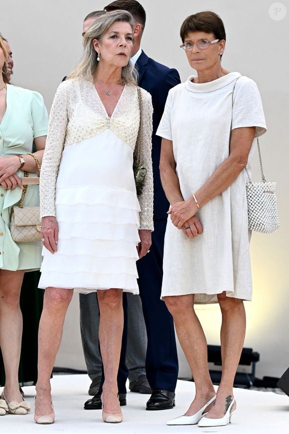 La princesse Caroline de Hanovre et sa soeur, la princesse Stéphanie de Monaco - Célébration des 20 ans de règne du prince souverain Albert II de Monaco sur la place du Palais à Monaco, le 19 juillet 2025. Photo by Bruno Bebert/Bestimage