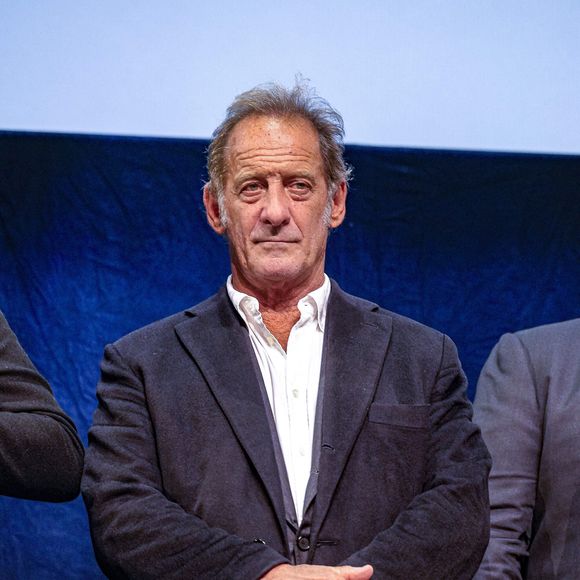 Vincent Lindon lors de la cérémonie d'ouverture de la 15ème édition du festival Lumière à la Halle Tony Garnier de Lyon le 12 octobre 2024. © Sandrine Thesillat / Panoramic / Bestimage