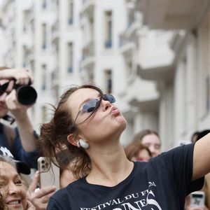 Adèle Exarchopoulos se rend à l'Hôtel Martinez pour assister à une projection avant le 78ème Festival de Cannes le 15 mai 2025 à Cannes, France. Photo by Marco Piovanotto/ABACAPRESS.COM