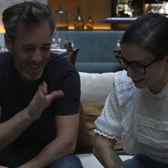 Michael Goldman et Lucie Bernardoni sont heureux et complices.
Michaël Goldman se confie sur Lucie Bernardoni dans "Les Docs du Week-end", sur TF1