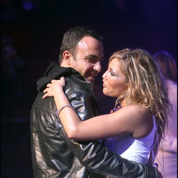 Carine Haddadou et Nikos Aliagas - représentation du spectacle "Salut Joe" par les anciens de la "Star Academy" au cirque d'hiver Bouglione à Paris 18/12/2006 © COADIC GUIREC / BESTIMAGE