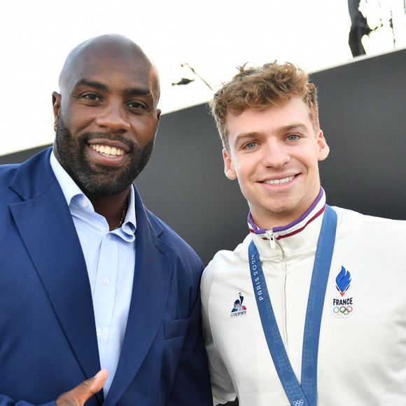Exclusif - Teddy Riner, Léon Marchand - Remise des médailles par le président de la République à l'Arc de Triomphe aux athlètes lors de la parade des champions à l'occasion des Jeux Olympiques et Paralympiques Paris 2024, sur l'avenue des Champs-Elysées à Paris. Le 14 septembre 2024
© Perusseau-Ramsamy / Bestimage