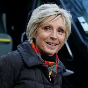 Evelyne Dhéliat - Sorties des obsèques de Jean-Pierre Pernaut en la Basilique Sainte-Clotilde à Paris le 9 mars 2022.  © Christophe Clovis / Bestimage