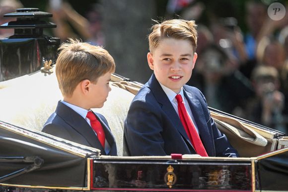 Le prince Louis, le prince George lors de la cérémonie des couleurs 2025, à Londres, Royaume-Uni, le 14 juin 2025. Photo by Zak Hussein/Splash News/ABACAPRESS.COM