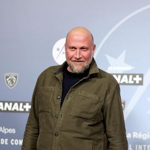 François Damiens - Tapis rouge lors du 29ème Festival International du Film de Comédie de l'Alpe d'Huez le 21 Janvier 2026. © Dominique Jacovides/Bestimage