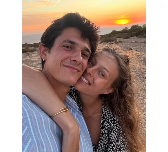 Il a annoncé la nouvelle sur Instagram avec sa femme, le mannequin Ivanka Smilenko

Kungs (Valentin Brunel) et sa femme Ivanka Smilenko