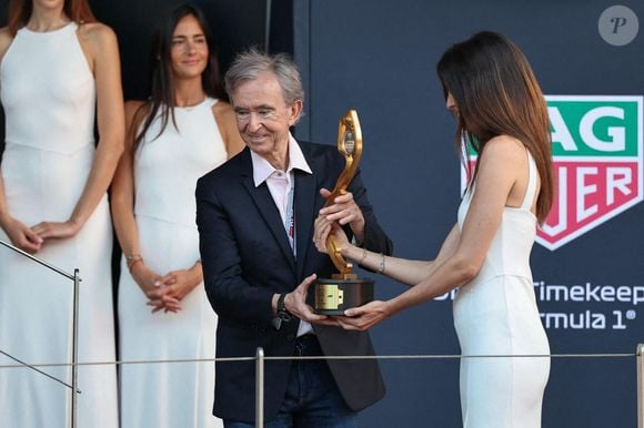 MONTE-CARLO, MONACO - 25 MAI : Bernard Arnault, PDG de LVMH sur le podium après le Grand Prix de F1 de Monaco au Circuit de Monaco le 25 mai 2025 à Monte-Carlo, Monaco.(Photo by Qian Jun/Paddocker) Credit : Jun QIAN/Alamy Live News /ABACAPRESS.COM