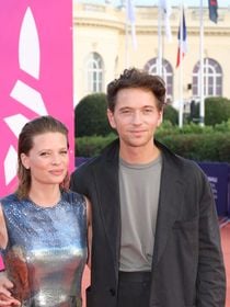 Un "joyeux bazar" à Montmartre : ce qui rend l'immeuble de Mélanie Thierry et Raphaël si singulier