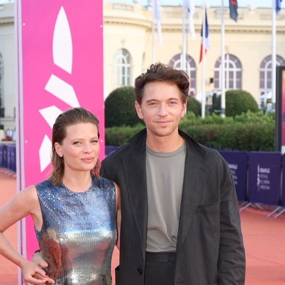 Mélanie Thierry est actuellement à l'affiche du tout nouveau film La Femme de.

Mélanie Thierry et Raphaël Haroche lors de la 49ème édition du festival du cinéma américain de Deauville.

© Denis Guignebourg / Bestimage