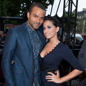 Tony Parker et Axelle Francine - Première du film "Jurassic World" à l'Ugc Normandie à Paris le 29 mai 2015. © OLIVIER BORDE / BESTIMAGE