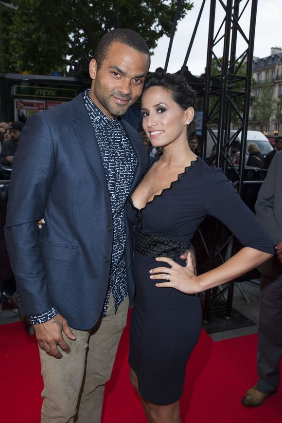 Tony Parker et Axelle Francine - Première du film "Jurassic World" à l'Ugc Normandie à Paris le 29 mai 2015. © OLIVIER BORDE / BESTIMAGE