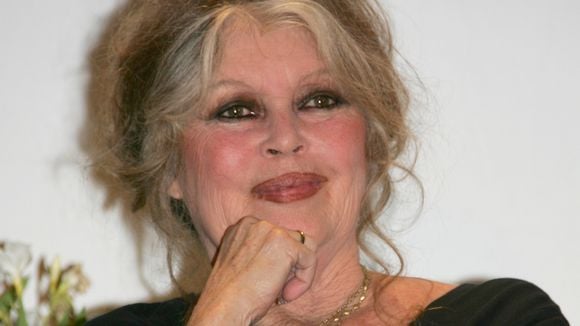 Après plusieurs semaines de prise en charge, Brigitte Bardot est sortie pour rejoindre sa demeure de Saint-Tropez