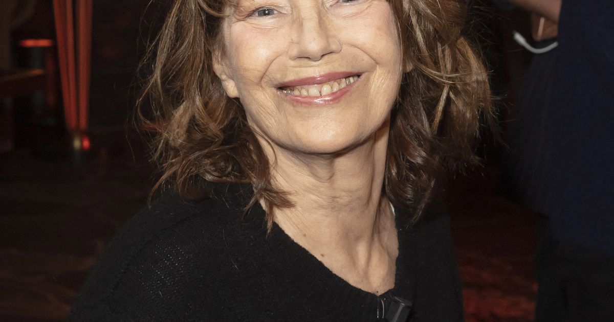 Le manoir de Jane Birkin acheté par une écrivaine célèbre, qui découvre que Charlotte et Lou n