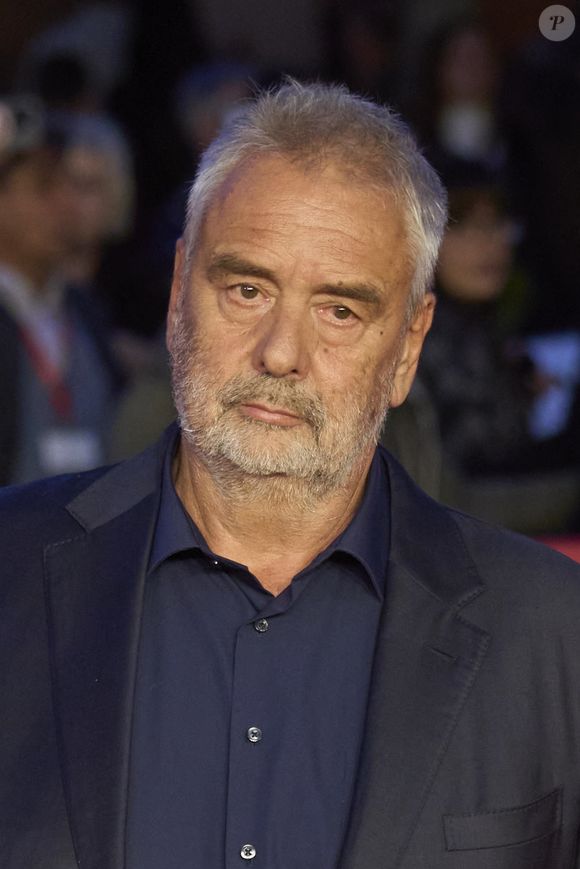 Luc Besson à la première du film "Dracula" de L.Besson lors de la 20ème édition du festival du film de Rome le 24 octobre 2025. © Bestimage