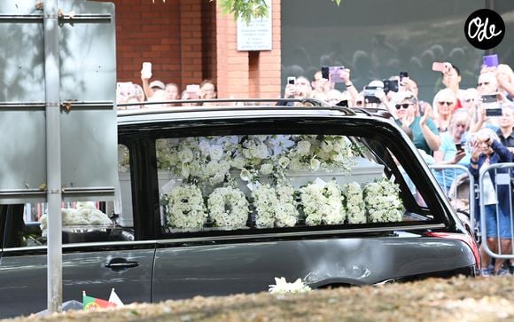 Les funérailles de Bonnie Tyler à la cathédrale St Mary de Swansea, au Pays de Galles, le 17 août 2026, en présence de sa famille et de ses proches.

© Backgrid UK/ Bestimage