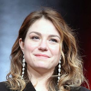 Les obsèques d'Emilie Dequenne auront lieu à Paris

Émilie Dequenne, lors de la cérémonie de clôture de la 12e édition du Festival du film Lumière à Lyon. Le festival rend, cette année, hommage aux cinéastes belges Jean-Pierre et Luc Dardenne, doubles lauréats de la Palme d'Or. Lyon

© Pascal Fayolle / Bestimage