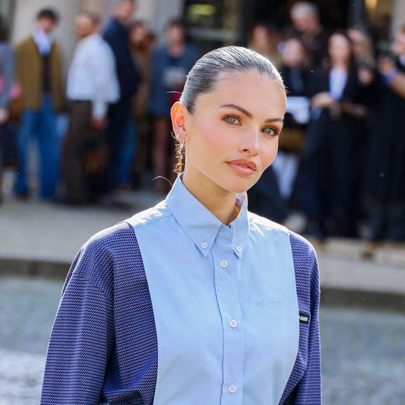 Thylane Blondeau aux arrivées au défilé Miu Miu Collection Femme Prêt-à-Porter Automne/Hiver 2026-2027 lors de la Fashion Week de Paris (PFW) au palais d'lena conseil Economique, social et environnemental, à Paris, France, le 10 mars 2026. © Denis Guignebourg/Bestimage