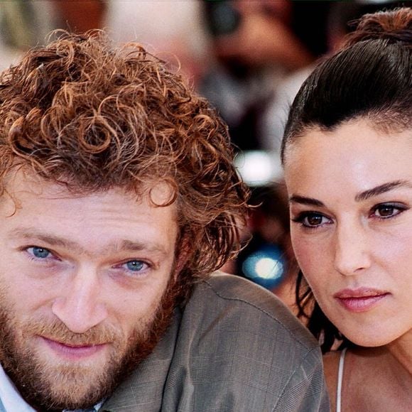 Monica Bellucci avait affirmé en 2019 que leur séparation s’était faite dans le respect et sans conflit.

Monica Bellucci et Vincent Cassel lors du photocall du film ''Irréversible'' pendant le 55ème Festival de Cannes, le 24 mai 2002. ©Frédéric Piau/Bestimage