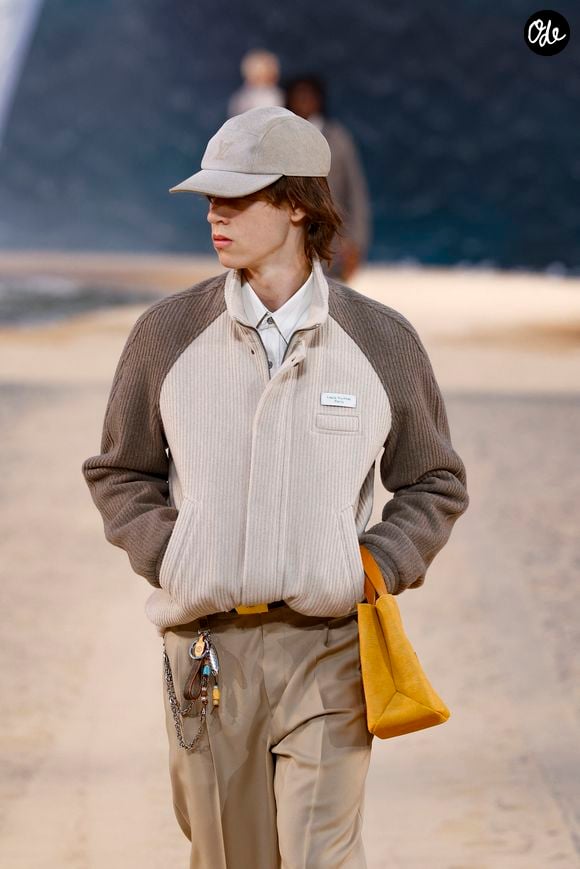 Défilé de mode Louis Vuitton Prêt à Porter Collection Homme Printemps/Été 2027 lors de la Fashion Week de Paris, à la Cité Internationale Universitaire de Paris, France, le 23 juin 2026. © Bestimage