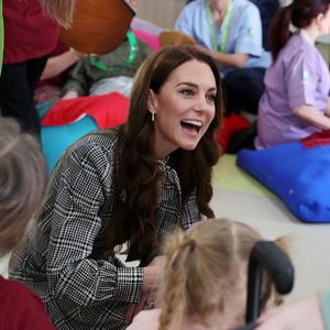 Catherine (Kate) Middleton, princesse de Galles visite Tŷ Hafan, un hospital pour enfants qui soutient les familles du Pays de Galles pour garantir que les enfants atteints de maladies réduisant l'espérance de vie vivent une vie épanouissante, à Sully, Cardiff, Royaume-Uni, le 30 janvier 2025.Julien Burton / Bestimage