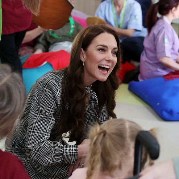Catherine (Kate) Middleton, princesse de Galles visite Tŷ Hafan, un hospital pour enfants qui soutient les familles du Pays de Galles pour garantir que les enfants atteints de maladies réduisant l'espérance de vie vivent une vie épanouissante, à Sully, Cardiff, Royaume-Uni, le 30 janvier 2025.Julien Burton / Bestimage