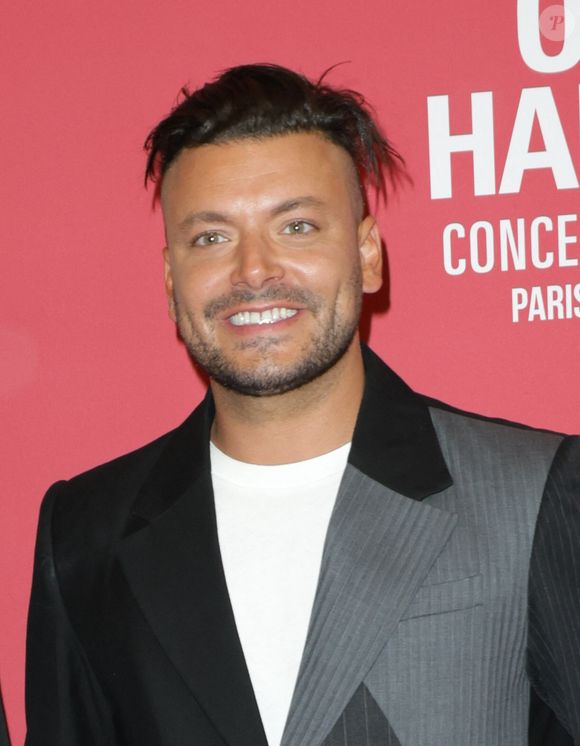 Kev Adams au photocall du "concerto pour la paix" de Omar Harfouch au Théâtre des Champs-Elysées à Paris le 18 septembre 2024.

© Coadic Guirec / Bestimage