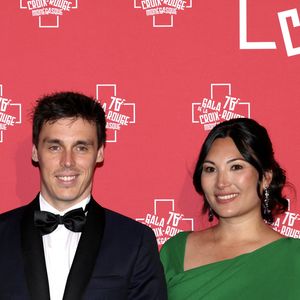 Marie et Louis Ducruet au 76ème Bal de la Croix Rouge dans la salle des Etoiles à Monaco le 12 juillet 2025. 

Photo : Claudia Albuquerque / Bestimage