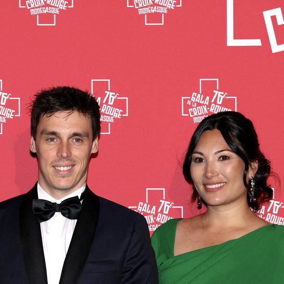Marie et Louis Ducruet au 76ème Bal de la Croix Rouge dans la salle des Etoiles à Monaco le 12 juillet 2025. 

Photo : Claudia Albuquerque / Bestimage