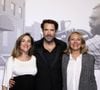Elle a simplement légendé ce cliché avec ces mots : "Papa, maman et moi".

Victoria Bedos (enceinte), Nicolas Bedos et leur mère Joëlle Bercot - Photocall de la cérémonie d'ouverture à la Halle Tony Garnier du 11ème Festival Lumiere 2019 de Lyon le 12 octobre 2019.

© Dominique Jacovides / Bestimage