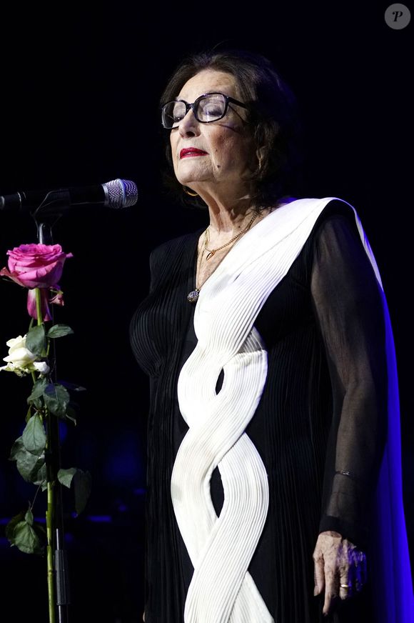 Nana Mouskouri se produit à l'Admiralspalast de Berlin, en Allemagne, le 20 novembre 2018. Photo by Wenn/ABACAPRESS.COM