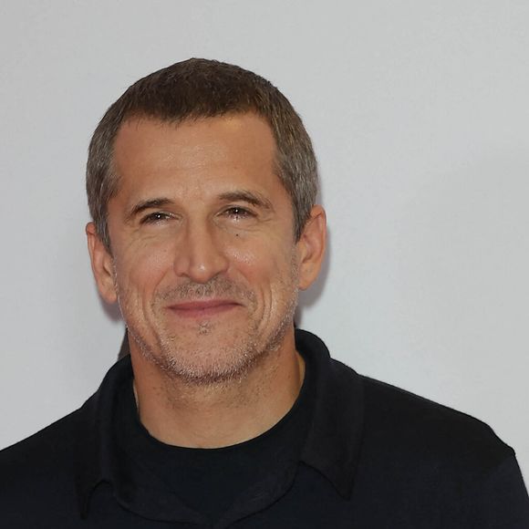Guillaume Canet (réalisateur du film "Karma") au photocall de la première du film "Karma" au cinéma Pathé Palace à Paris le 13 octobre 2026. 

© Coadic Guirec / Bestimage