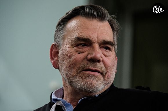 Il est également une figure familière pour Anouchka Delon, 35 ans, puisqu'il a été son avocat lors de la complexe affaire familiale l'opposant à ses frères, Anthony et Alain-Fabien.

Frank Berton (avocat) assiste au procès Bagui Traoré au Tribunal Judiciaire de Pontoise, France, le 9 juillet 2021. © Federico Pestellini/Panoramic/bestimage