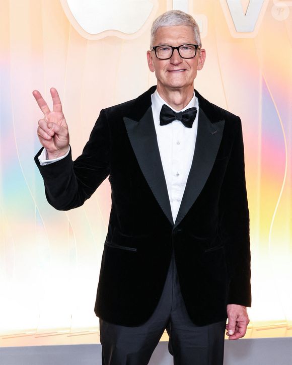 Tim Cook a réagi : "Être PDG d’Apple et avoir eu la confiance de diriger une entreprise aussi extraordinaire a été le plus grand privilège de ma vie."

Apple TV+'s 77th Annual Primetime Emmy Awards Party à Ysabel le 14 septembre 2025 à West Hollywood, Los Angeles, California.

Sur la photo : Tim Cook 

Photo : Backgrid USA / Bestimage