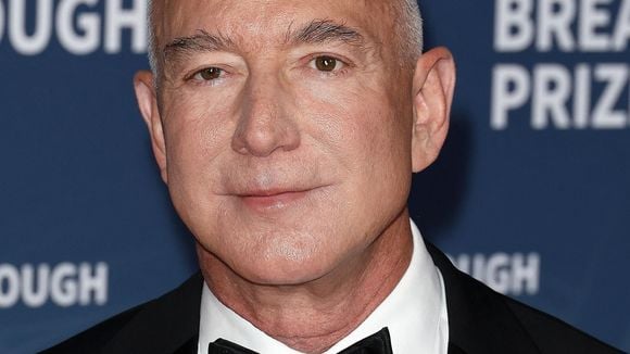 Plus de 15 milliards d’euros ! Jeff Bezos annonce un investissement historique en France
