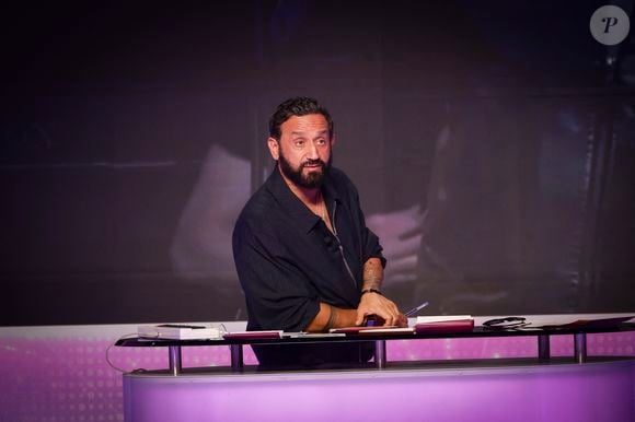 Cyril Hanouna, sur le plateau de  TBT9 présenté par C.Hanouna, et diffusé en direct sur W9, Paris, France, le 08 octobre 2025. © Jack Tribeca / Bestimage