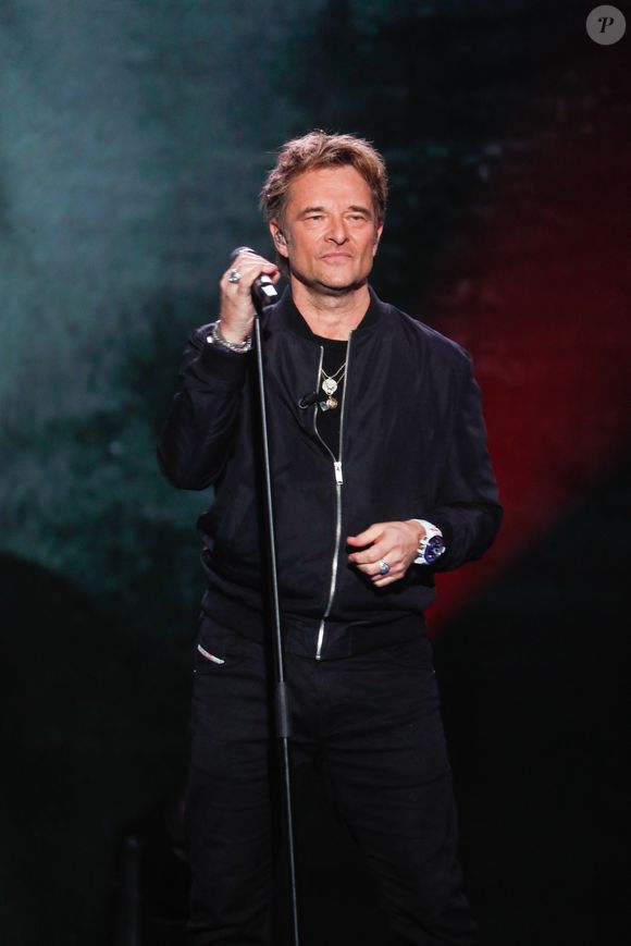 Exclusif - David Hallyday - Surprises - Enregistrement de l'émission "La Boîte à secrets", au Studio du Lendit, présentée par F.Bollaert et diffusée le 24 janvier sur France 3. Le 16 décembre 2024
© Christophe Clovis / Bestimage