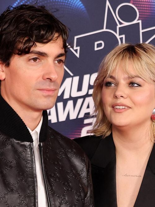 "C’était fini" : Pendant les 8 mois qui ont suivi leur rencontre, Louane est restée sur la retenue avec Florian Rossi, devenu le père de sa fille
